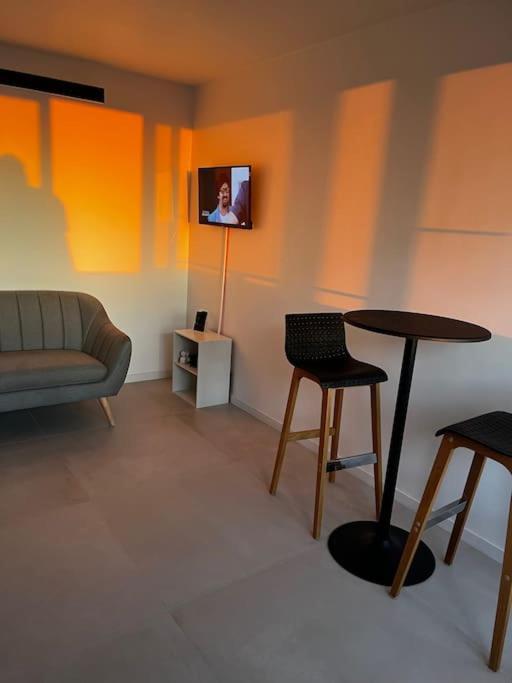 Suite « Body Love » - Jacuzzi Privatif Créteil Exteriör bild